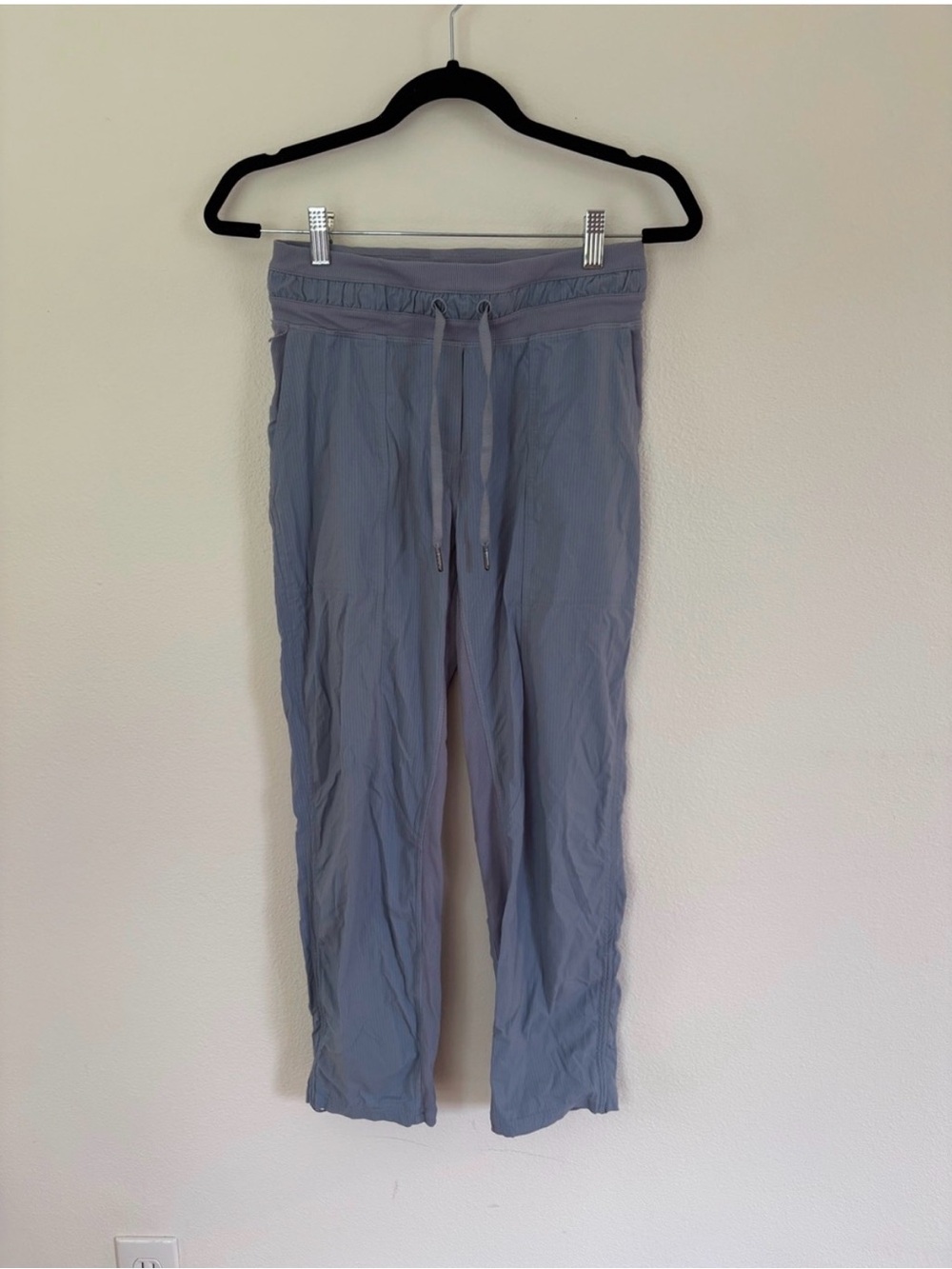 Lululemon Dance Studios Blue Gray Mid Rise Crop Jogger Pants Women’s 4